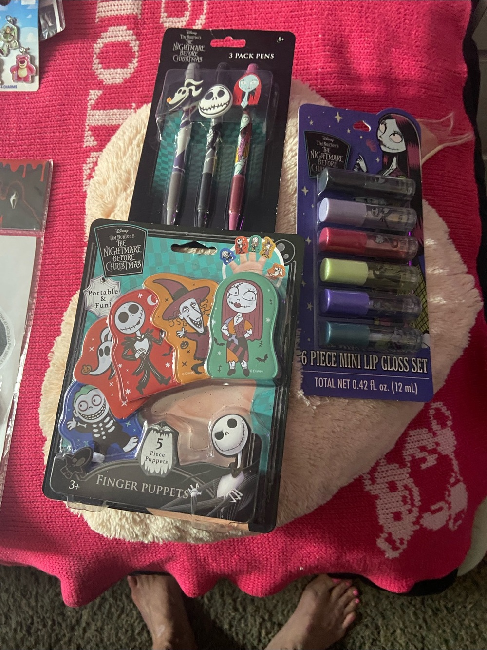 The nightmare before Christmas pen set and finger puppet and lip gloss - Picture 2 of 3